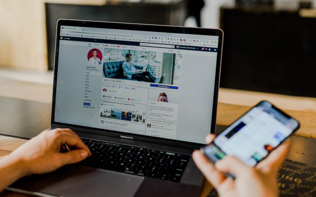 service-via-social-media-linkedin-instagram